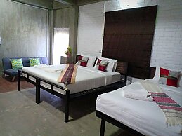 Baan9Nan Guest Home in Nan City