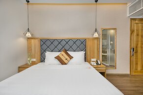 Grand Sunrise Boutique Hotel