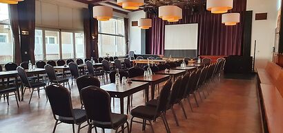 Hotel and Restaurant van Saaze