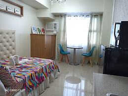 Coleen's Bedsit at Horizons 101