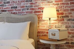 Slow Town Hotel - Reel