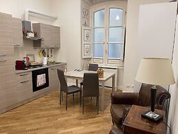 Casa Claudia Giulio Cesare