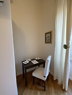 Casa Claudia Giulio Cesare