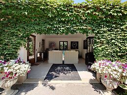 Maison Prestige Roberto Geissini