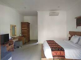 Mina Pelasa Hotel and Resto