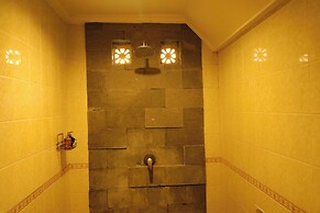 Mina Pelasa Hotel and Resto