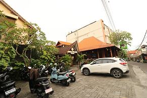 Mina Pelasa Hotel and Resto