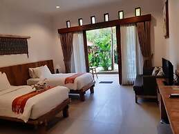 Mina Pelasa Hotel and Resto