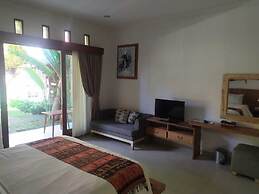 Mina Pelasa Hotel and Resto