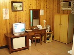 Hale Crane Volcanic Mud Hot Spring Hotel