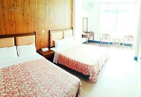 Hale Crane Volcanic Mud Hot Spring Hotel