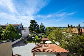 Apartments and Room Rina