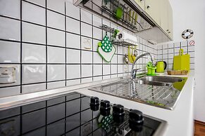 Apartments and Room Rina