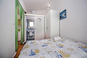 Apartments and Room Rina