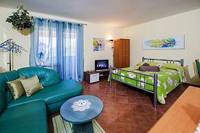 Apartments and Room Rina