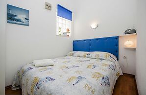 Apartments and Room Rina