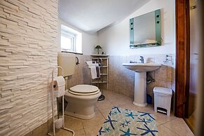 Apartments and Room Rina