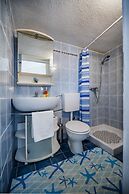 Apartments and Room Rina