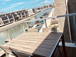 Friday Harbour Resort