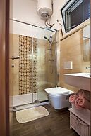 Apartments & Rooms Chiara