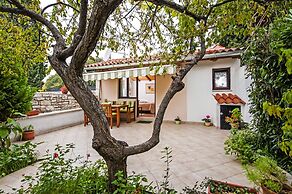 Apartments & Rooms Chiara