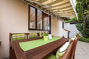 Apartments & Rooms Chiara