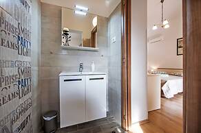 Apartments & Rooms Chiara