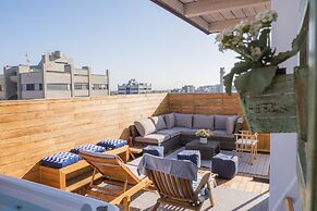 Immerse Yourself in an Idyllic Situation