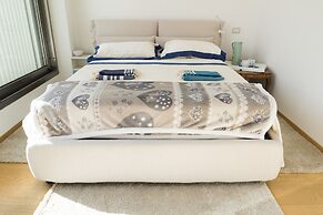 Immerse Yourself in an Idyllic Situation