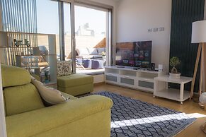 Immerse Yourself in an Idyllic Situation