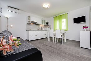 Apartment and Studio Tereza