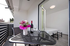 Apartment and Studio Tereza