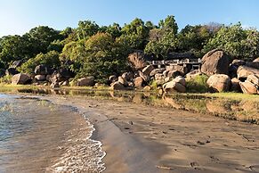 Safari Beach Lodge