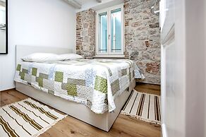 Apartments Casa Roccia Bianca