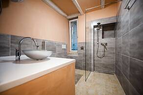 Apartments Casa Roccia Bianca