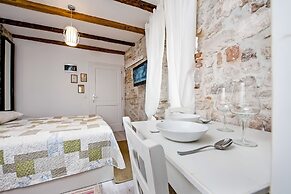 Apartment and Studio CA 3 VIE