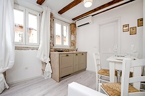 Apartment and Studio CA 3 VIE