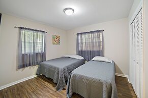 3 BR Pool Home in Tampa by Tom Well IG - 11115