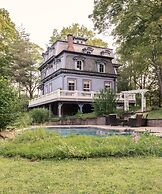 The Bevin House Bed & Breakfast