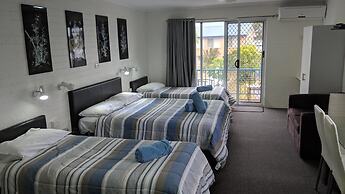 Harrington Village Motel