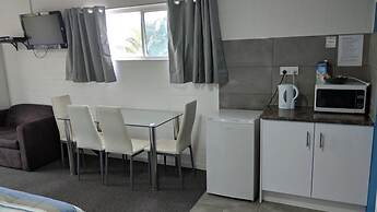 Harrington Village Motel