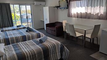 Harrington Village Motel