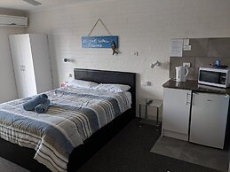 Harrington Village Motel