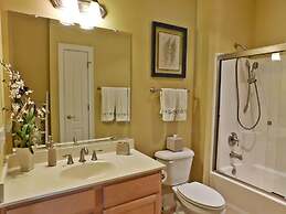 Edgewater Apartment 533