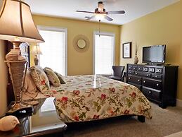 Edgewater Apartment 533