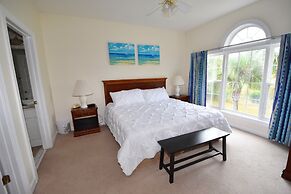 Cypress Bend Apartment 822