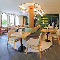 Health Land Resort & Spa