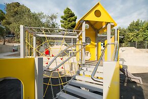 Medora Orbis Mobile Homes & Glamping