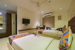 FabHotel Pentagon Airport