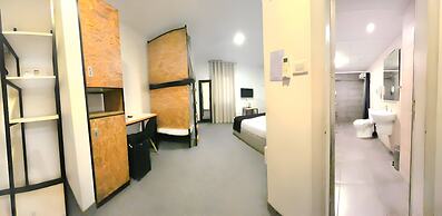 Nomads Hotel - Hostel
